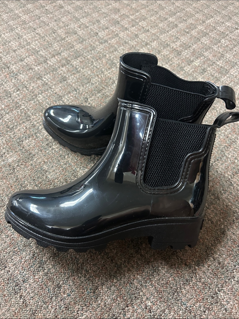 Seven7 Glossy Black Halifax Chelsea Rain Booties Size 8